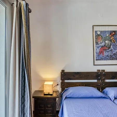 Atico Con Vistas Al Mar En * Roses